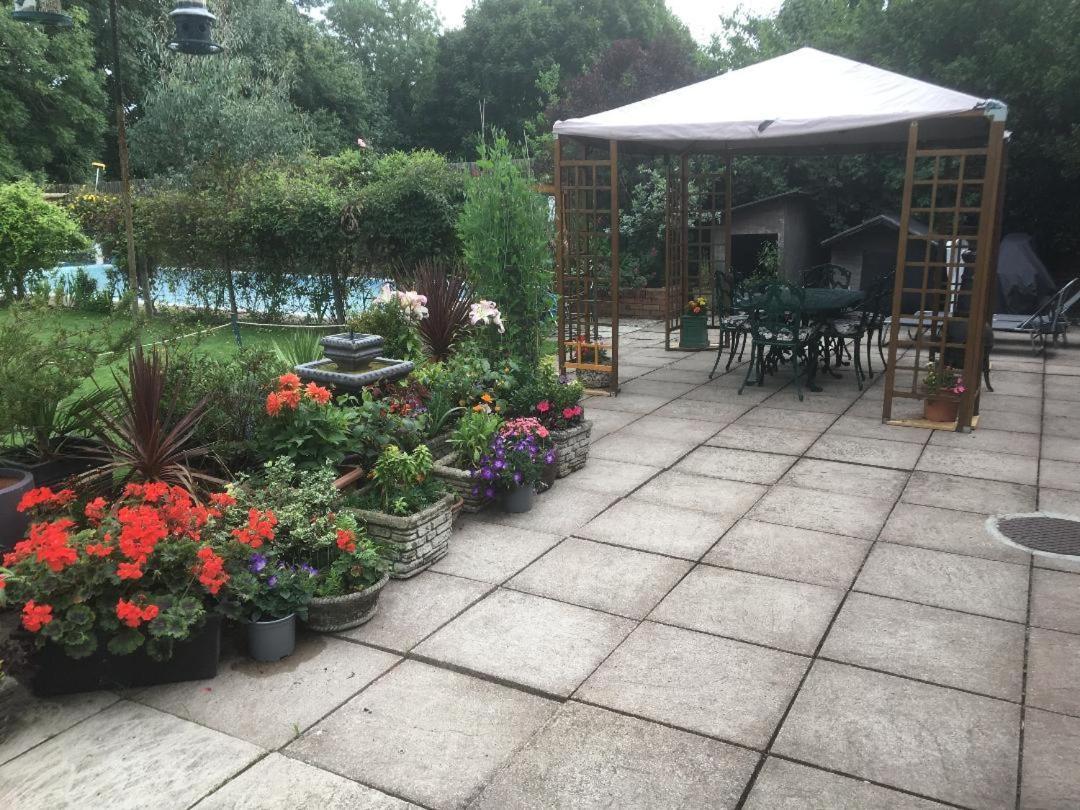 Castle Farmhouse Bed And Breakfast Glenfield Екстериор снимка